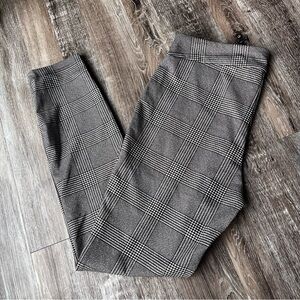 Plaid Women's Pants in Black and Gray